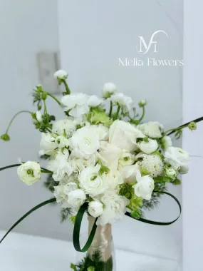 Bó hoa cưới trắng tinh khôi